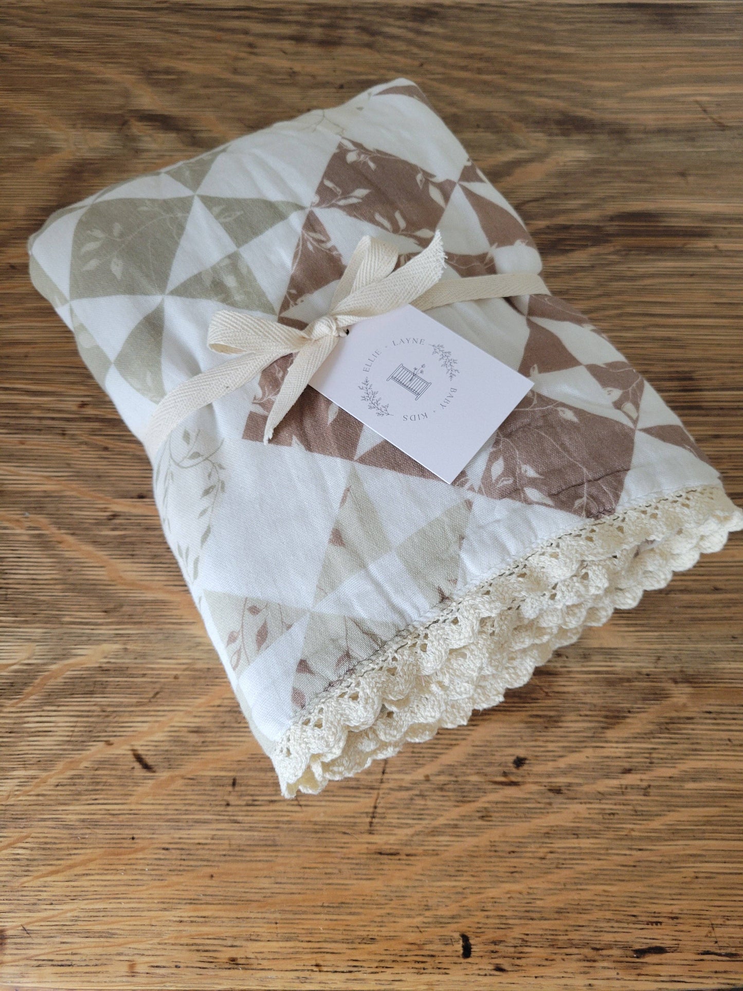 Ivy Quilt with Lace